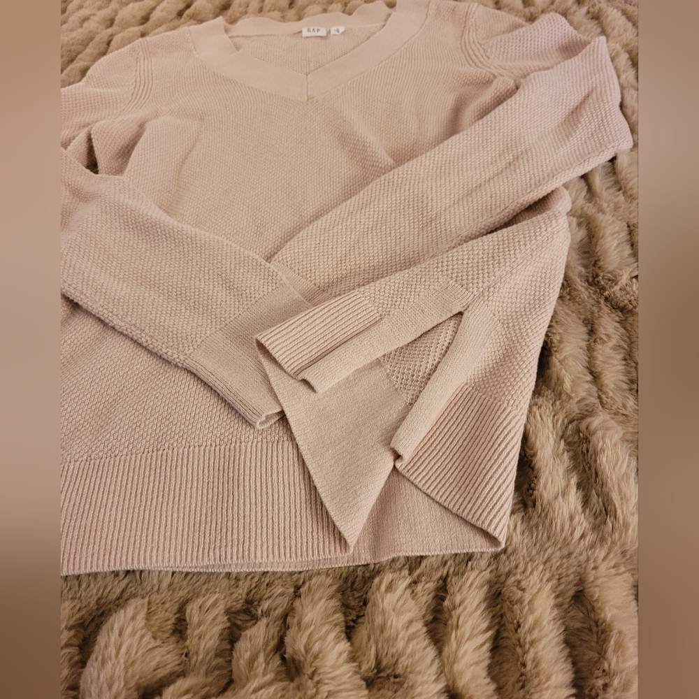 GAP Sweater - Picture 5 of 6